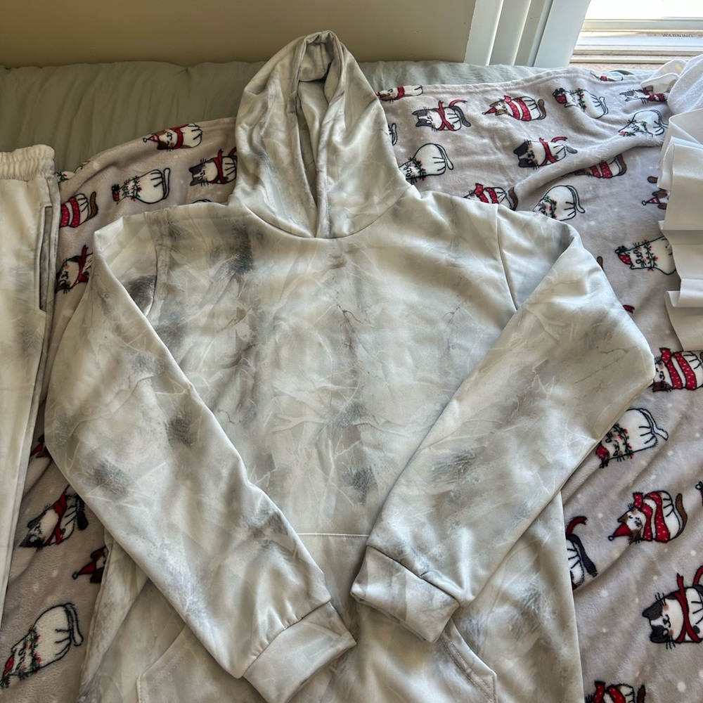 Men's Gray Hoodie Sweater